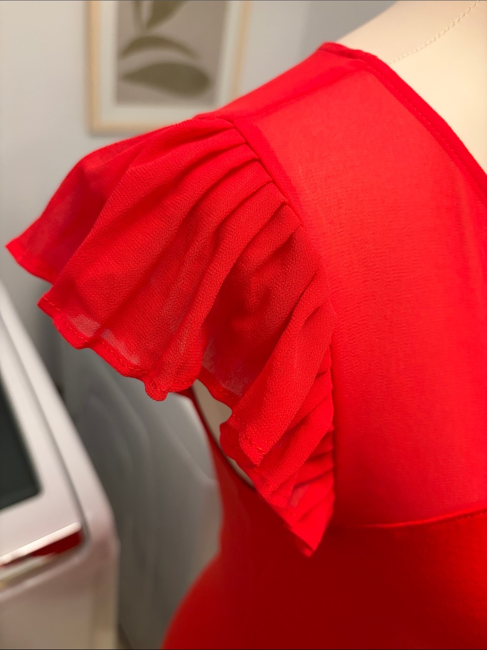 Used Red Ruffle Sleeve Women’s Top - Picture 4 of 5